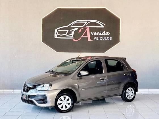 TOYOTA ETIOS 1.3 X 16V FLEX 4P AUTOMÁTICO TOYOTA ETIOS 1.3 X 16V FLEX 4P AUTOMÁTICO